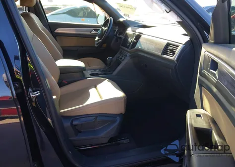 2020 Volkswagen Atlas Cross Sport 3.6L V6 Se W/Technology/3.6L V6 Se W/Technology R-Line z USA, uszkodzony, nr VIN 1V2YE2CA3LC222263